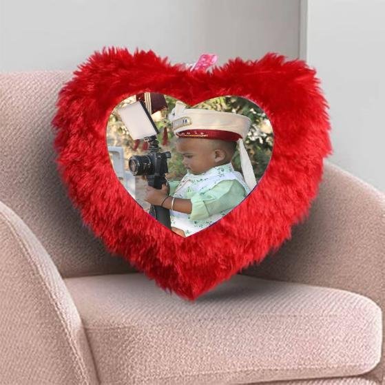 Heart Furr Pillow with Zip Bag